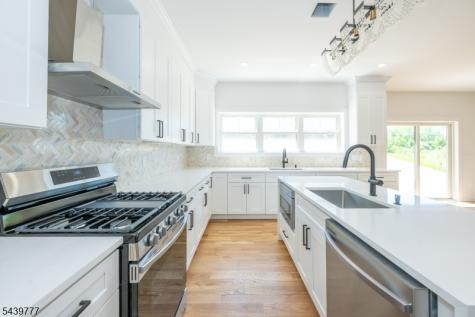9 Emerald Drive Hardyston NJ 07419