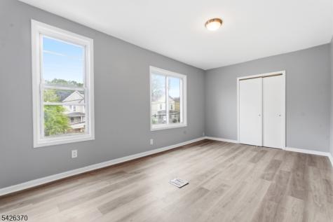 81 Westfield Avenue Elizabeth NJ 07208