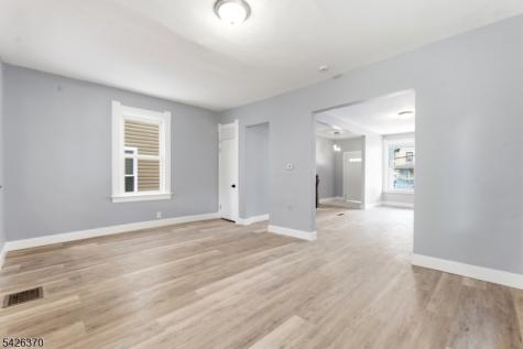 81 Westfield Avenue Elizabeth NJ 07208