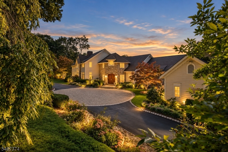 19 Heritage Court Bernardsville NJ 07924