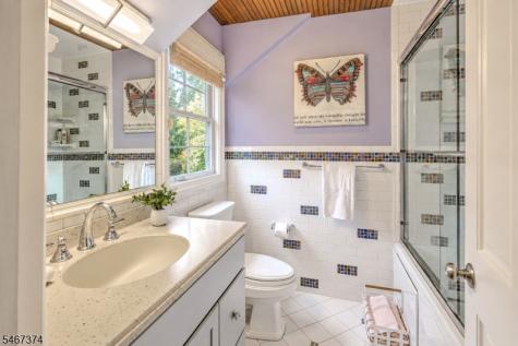 19 Heritage Court Bernardsville NJ 07924