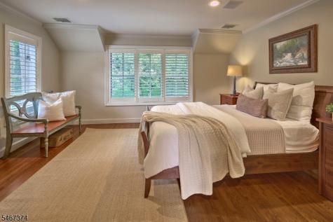 19 Heritage Court Bernardsville NJ 07924
