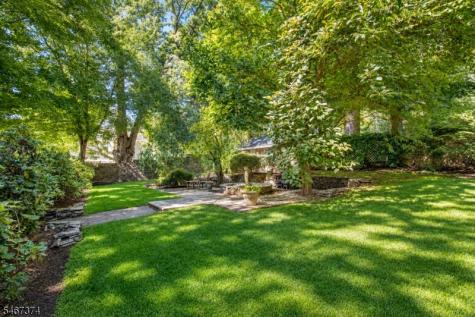 19 Heritage Court Bernardsville NJ 07924