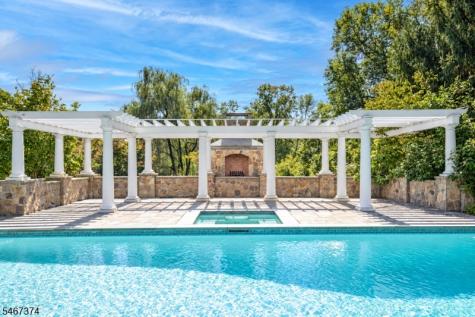 19 Heritage Court Bernardsville NJ 07924