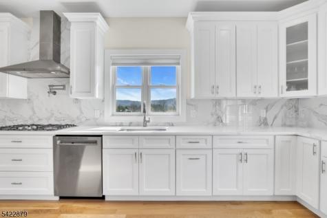 42 Brantwood Terrace Mansfield NJ 07840