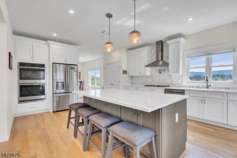 42 Brantwood Terrace Mansfield NJ 07840