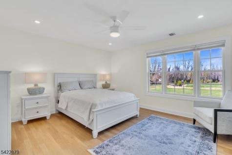 42 Brantwood Terrace Mansfield NJ 07840
