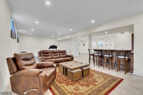 42 Brantwood Terrace Mansfield NJ 07840
