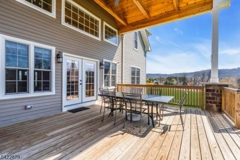 42 Brantwood Terrace Mansfield NJ 07840