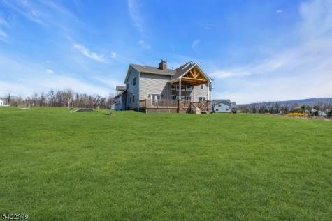 42 Brantwood Terrace Mansfield NJ 07840