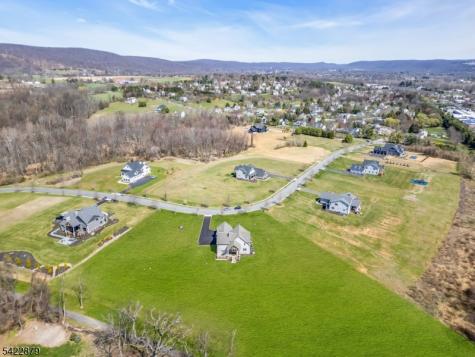42 Brantwood Terrace Mansfield NJ 07840