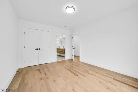 1880 Long Terrace Union NJ 07083
