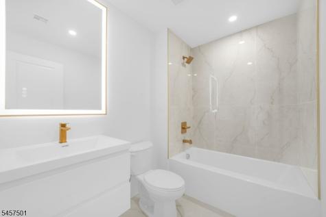 1880 Long Terrace Union NJ 07083