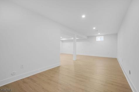 1880 Long Terrace Union NJ 07083