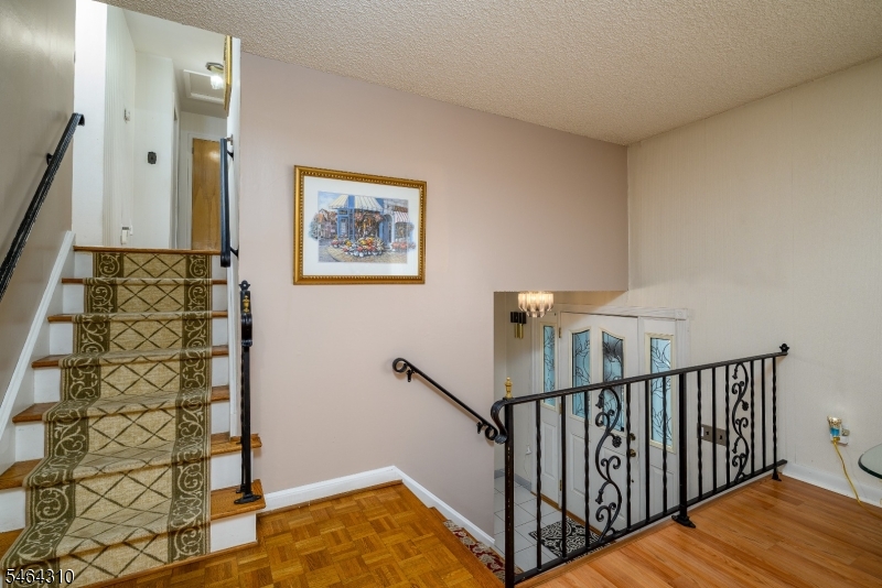 385 Jensen Avenue Rahway NJ 07065