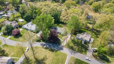 9 Cross Road Hanover NJ 07950