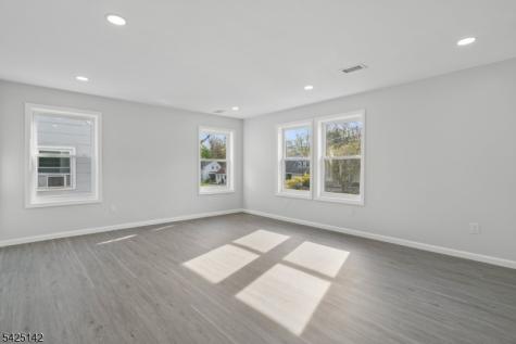 26 Hunterdon Road West Orange NJ 07052