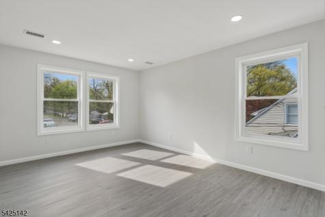 26 Hunterdon Road West Orange NJ 07052