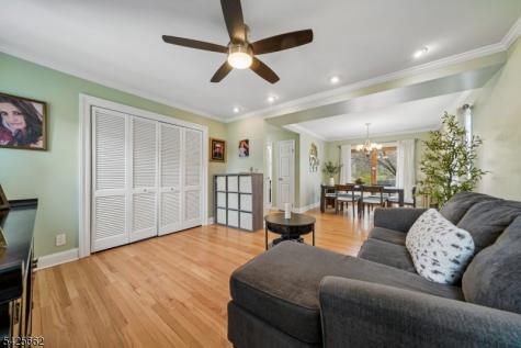 16 Lee Road Livingston NJ 07039