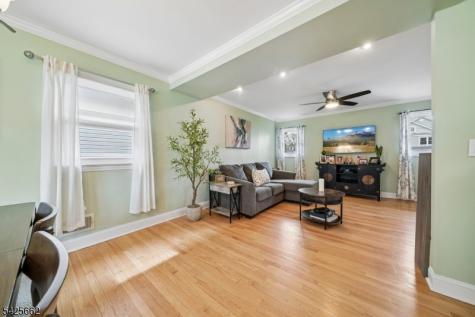 16 Lee Road Livingston NJ 07039
