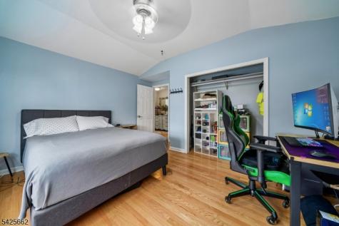 16 Lee Road Livingston NJ 07039