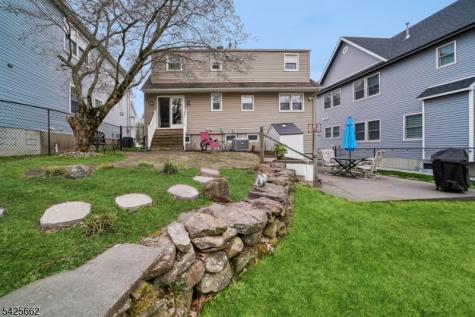 16 Lee Road Livingston NJ 07039