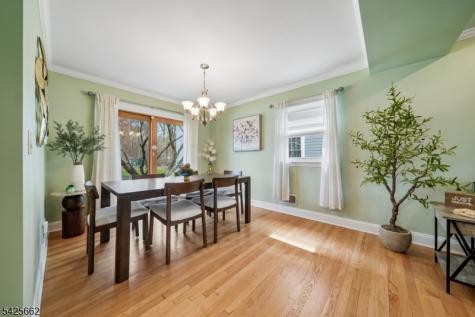 16 Lee Road Livingston NJ 07039