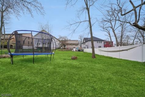 16 Lee Road Livingston NJ 07039