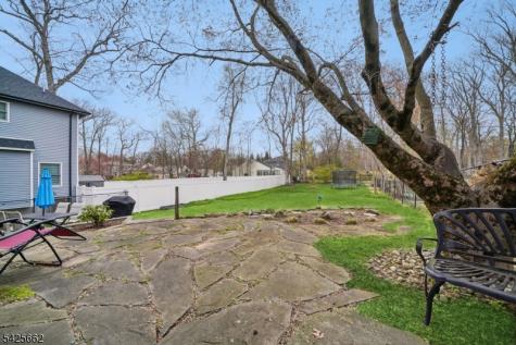 16 Lee Road Livingston NJ 07039