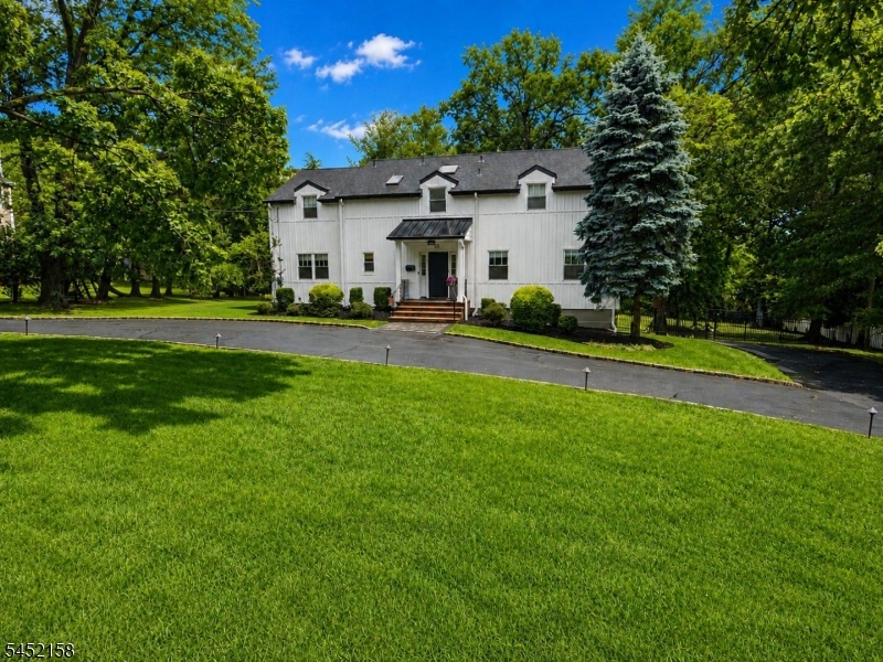 69 N Hillside Avenue Livingston NJ 07039