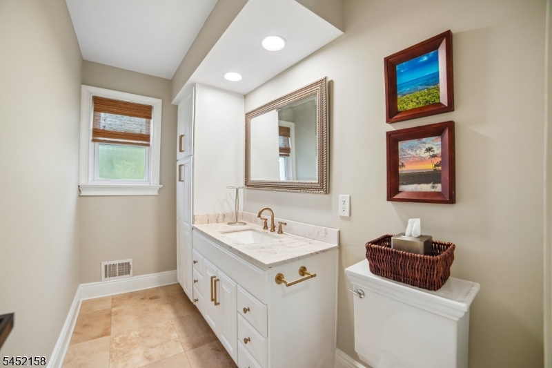 69 N Hillside Avenue Livingston NJ 07039