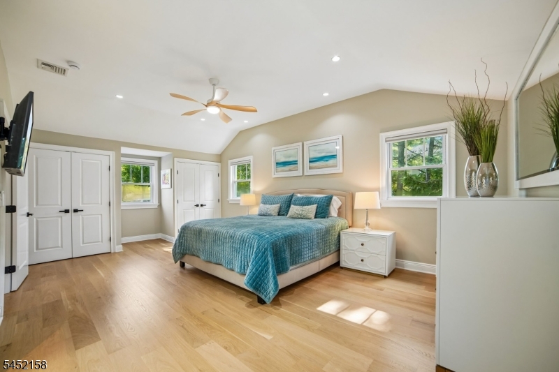 69 N Hillside Avenue Livingston NJ 07039