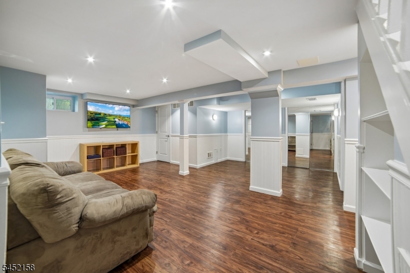 69 N Hillside Avenue Livingston NJ 07039