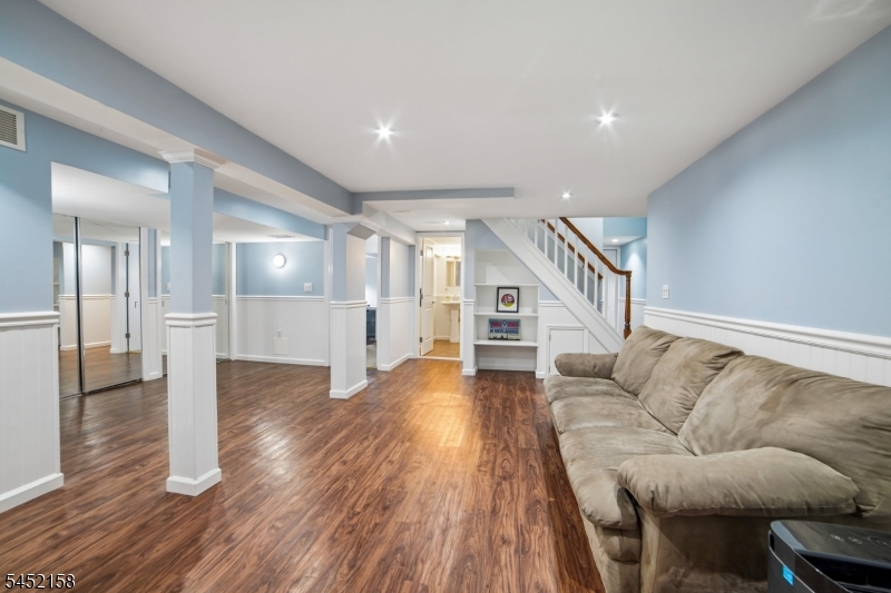 69 N Hillside Avenue Livingston NJ 07039