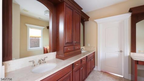 89 Knollwood Drive Watchung NJ 07069