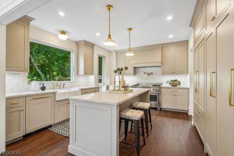 150 Gordonhurst Avenue Montclair NJ 07043
