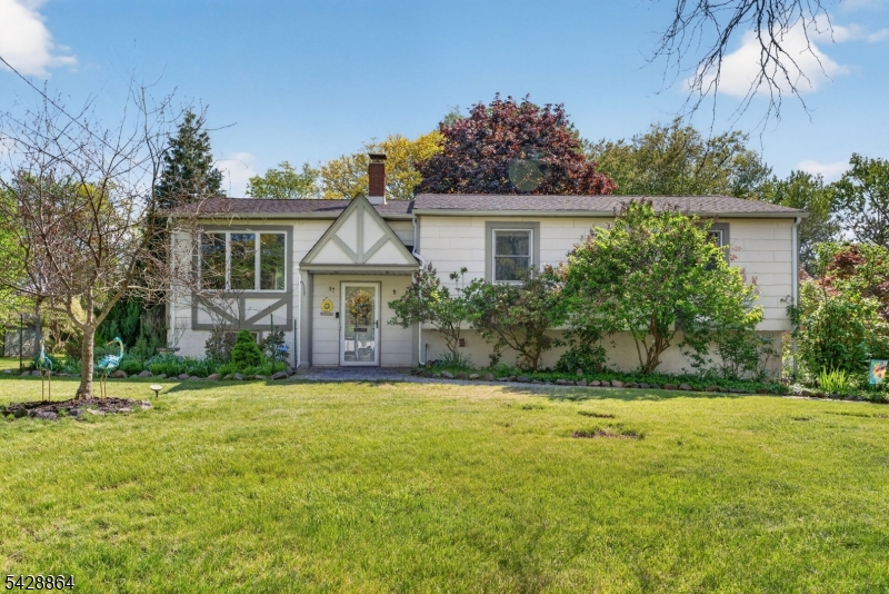 17 Lynn Court Hillsborough NJ 08844