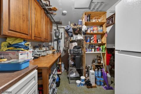 17 Lynn Court Hillsborough NJ 08844