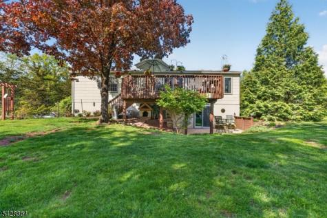 17 Lynn Court Hillsborough NJ 08844