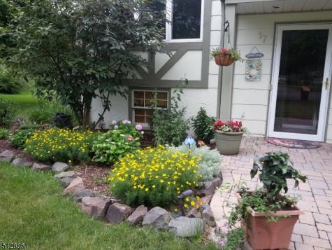 17 Lynn Court Hillsborough NJ 08844