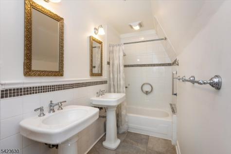 39 Draper Terrace Montclair NJ 07042