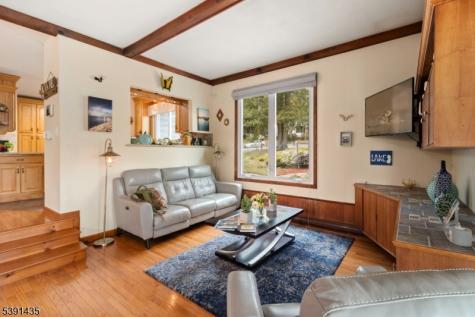 64 Ithanell Road Hopatcong NJ 07843
