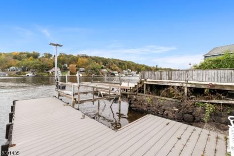 64 Ithanell Road Hopatcong NJ 07843