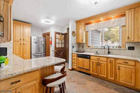 64 Ithanell Road Hopatcong NJ 07843