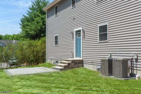 142 Passaic Avenue Roseland NJ 07068
