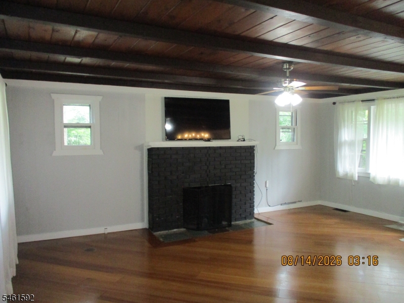 4 Mohawk Trail Hopatcong NJ 07821