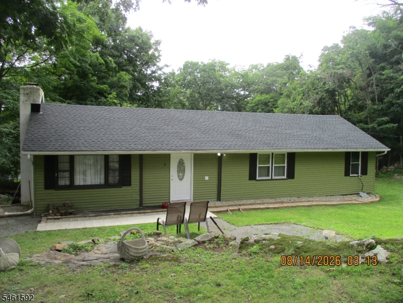 4 Mohawk Trail Hopatcong NJ 07821