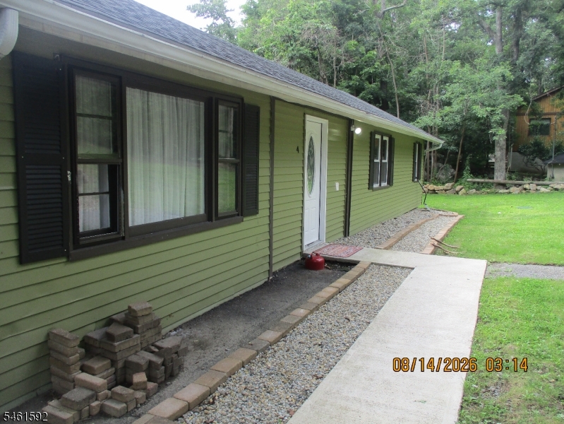 4 Mohawk Trail Hopatcong NJ 07821