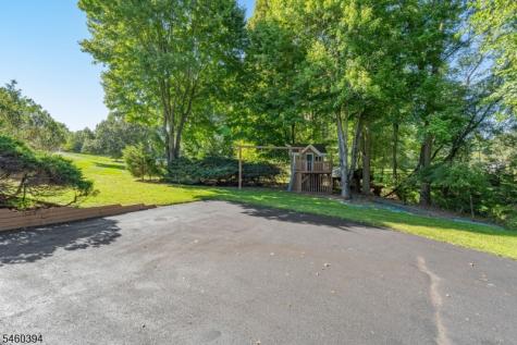 111 Carriage Hill Way Branchburg NJ 08853