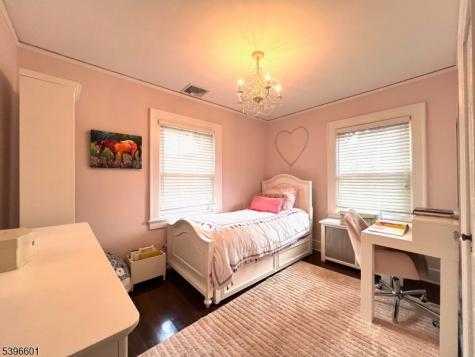 58 Cambridge Road Montclair NJ 07042